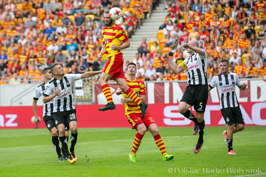 Piłkarze Jagiellonii przegrali 1:3 z beniaminkiem ekstraklasy Sandecją Nowy Sącz [zdjęcia]