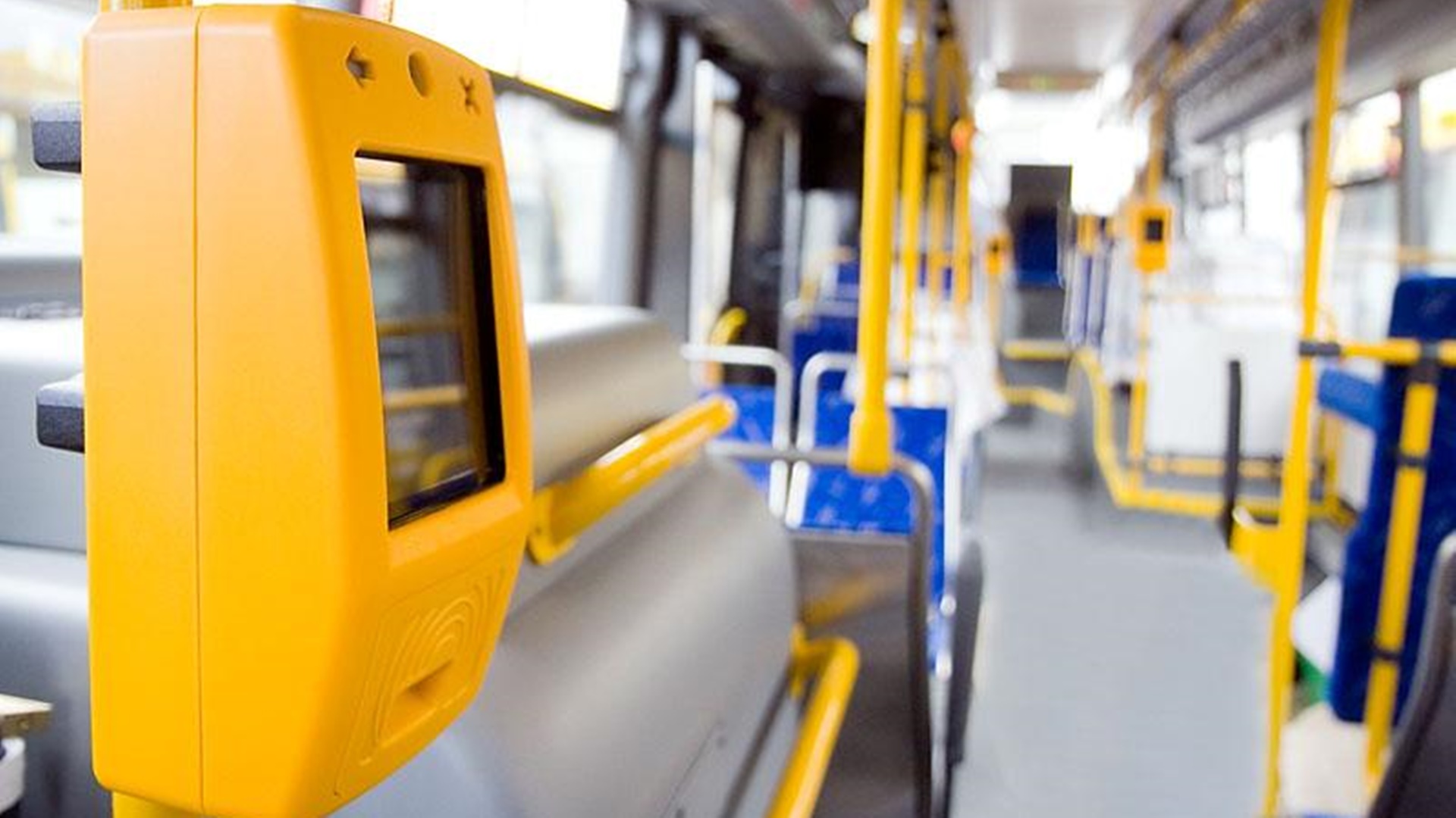 Prezydent Łomży chce, by uczniowie znowu płacili za przejazdy miejskimi autobusami