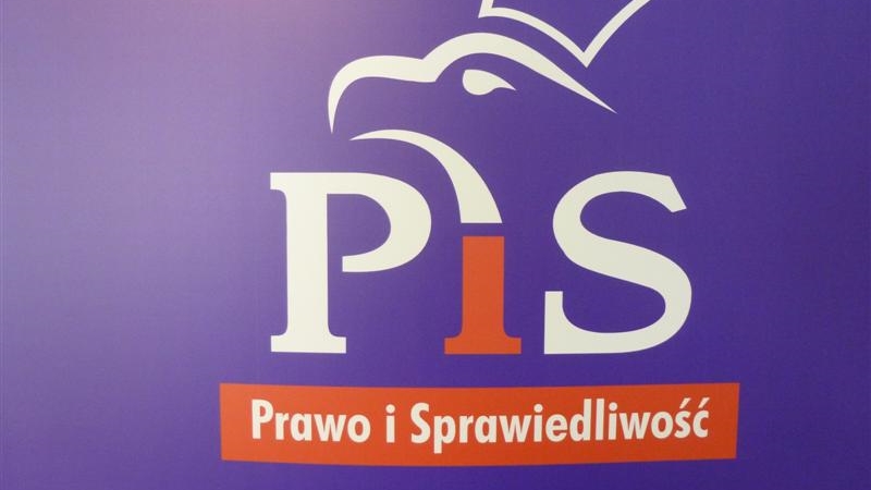 Niszczenie lokali zajmowanych przez parlamentarzystów PiS - felieton Tomasza Kubaszewskiego