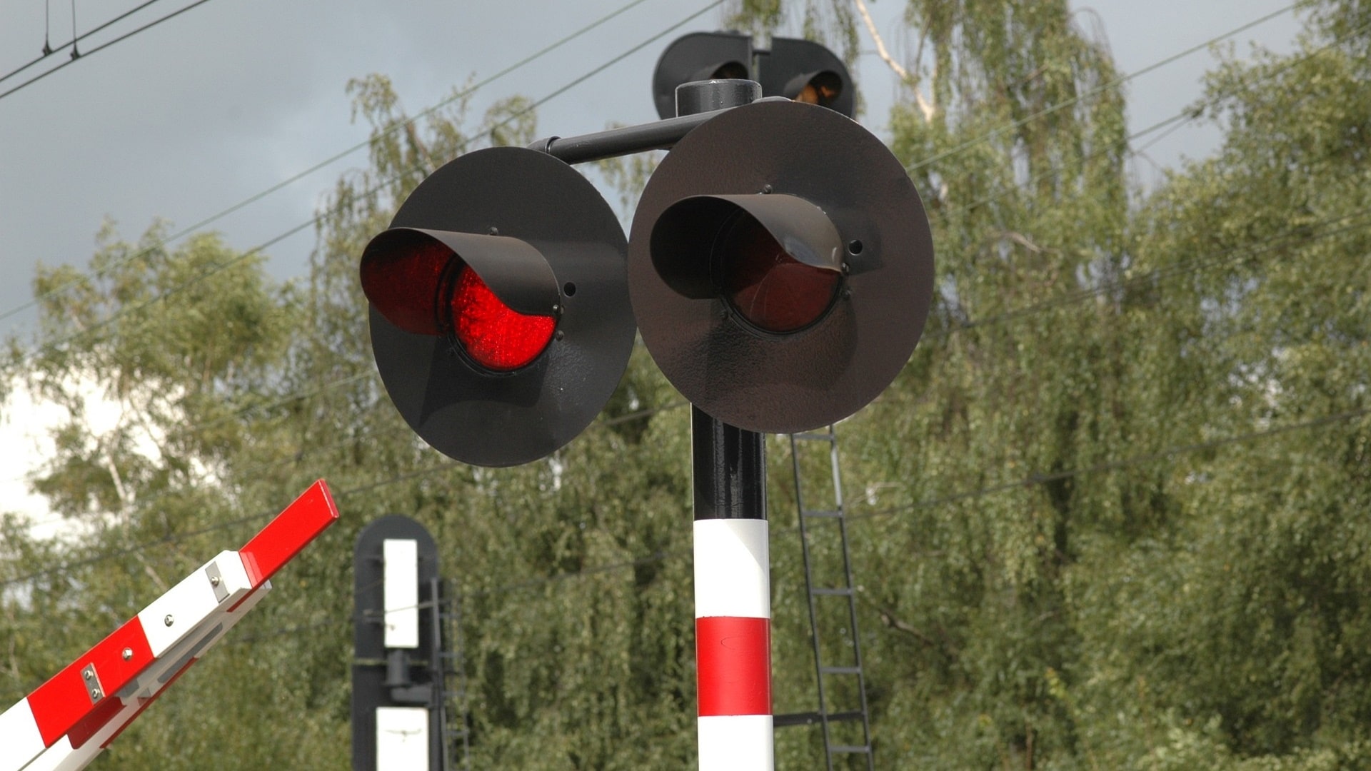 Niebezpieczna sytuacja na jednym z przejazdów w Suwałkach