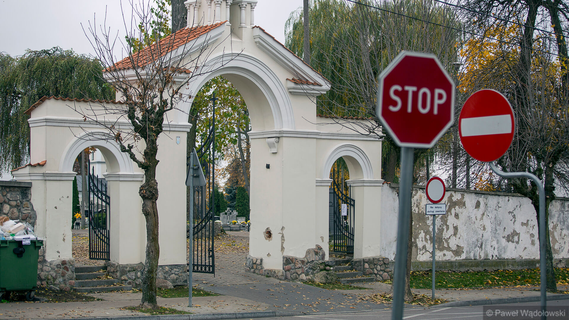 W Łomży zmieniła się organizacja ruchu przy cmentarzach
