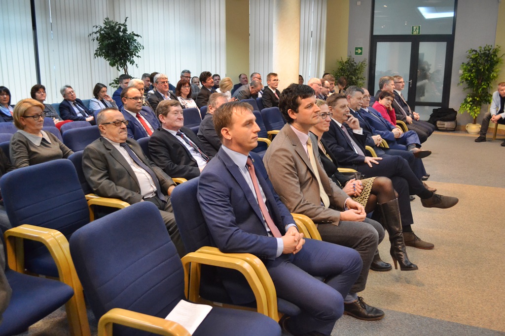 Suwalscy samorządowcy PiS zarzucają prezydentowi nepotyzm i zatrudnianie koalicyjnych radnych w miejskich spółkach