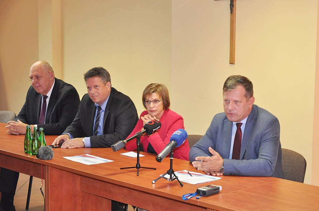 Likwidację strefy płatnego parkowania zapowiada kandydat PiS na stanowisko prezydenta Suwałk - Grzegorz Mackiewicz