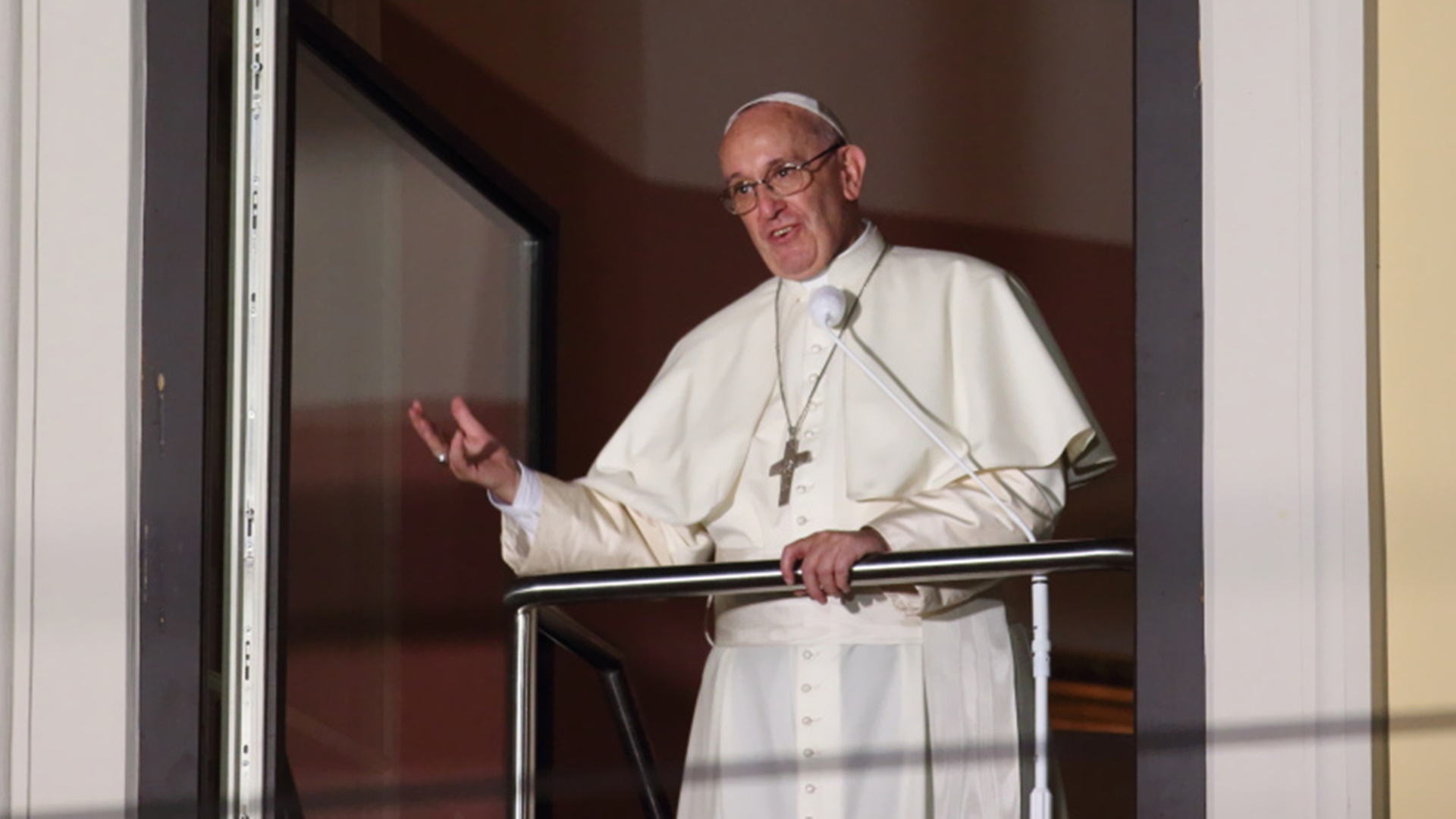 Franciszkanie z Suwałk zachęcają do wspólnej modlitwy za papieża Franciszka