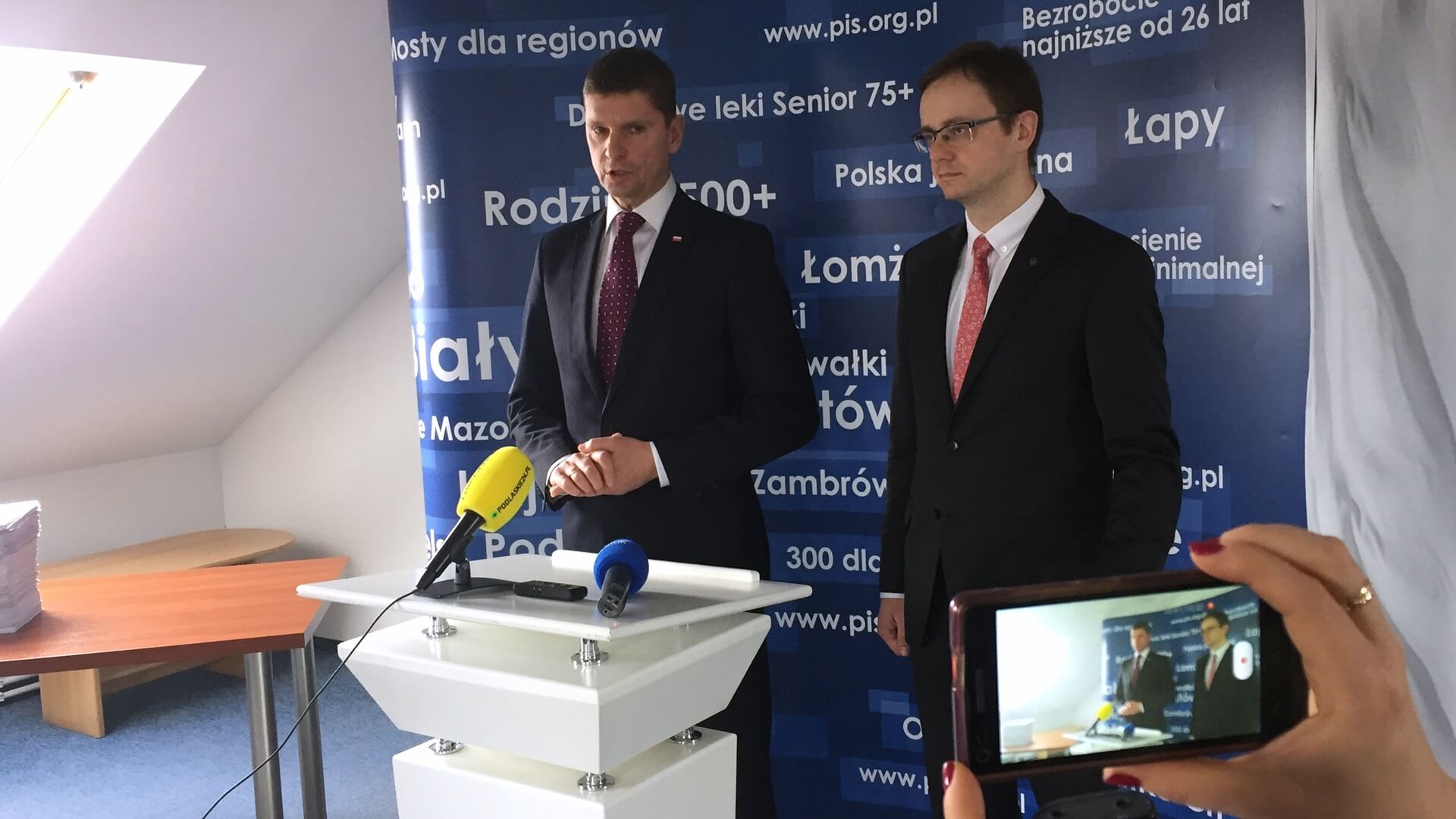 Podlaski PiS zebrał podpisy potrzebne do rejestracji listy wyborczej w okręgu