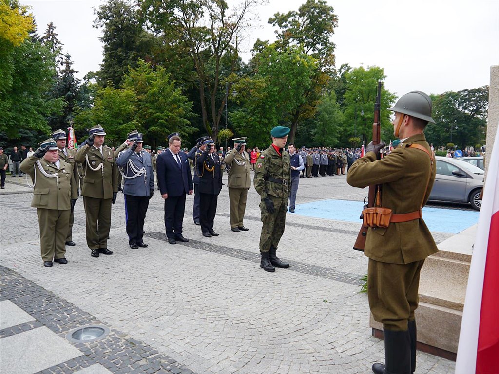 Podlaskie uroczystości upamiętniające 78. rocznicę sowieckiej napaści na Polskę [zdjęcia]