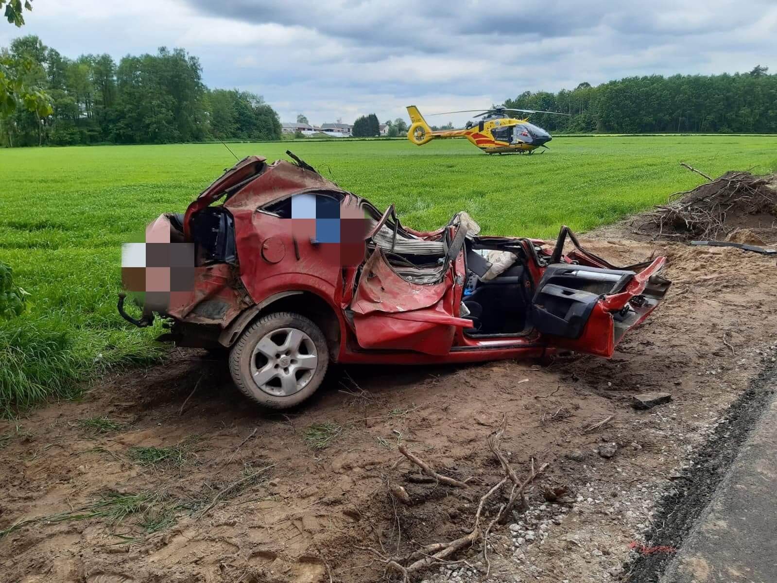 Wypadek koło Ciechanowca - jedna osoba w szpitalu