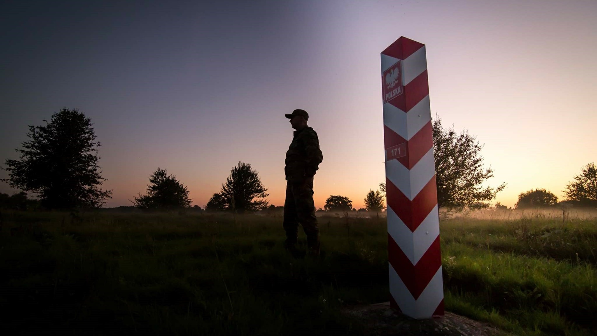 SG: 70-osobowa grupa cudzoziemców próbowała forsować granicę polsko-białoruską