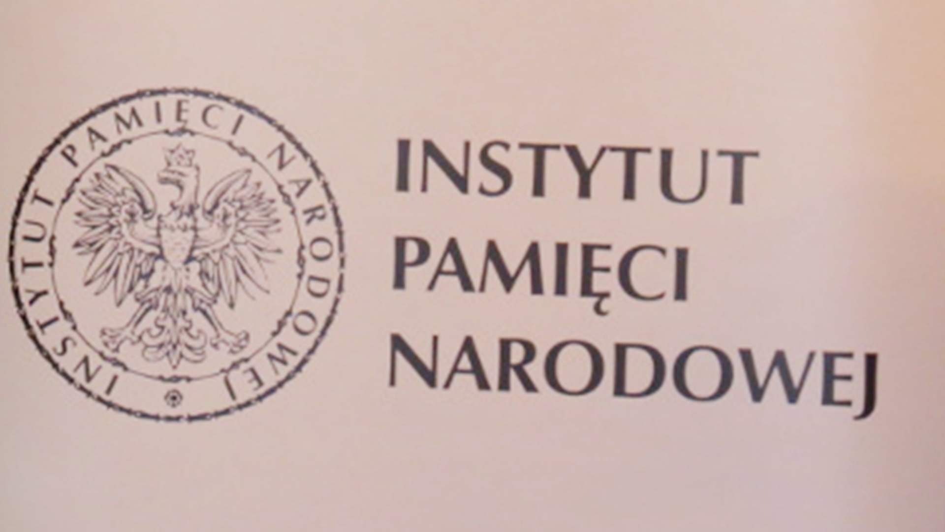 Wręczono noty identyfikacyjne rodzinom ofiar komunistycznego reżimu i zbrodni dokonanych przez UPA