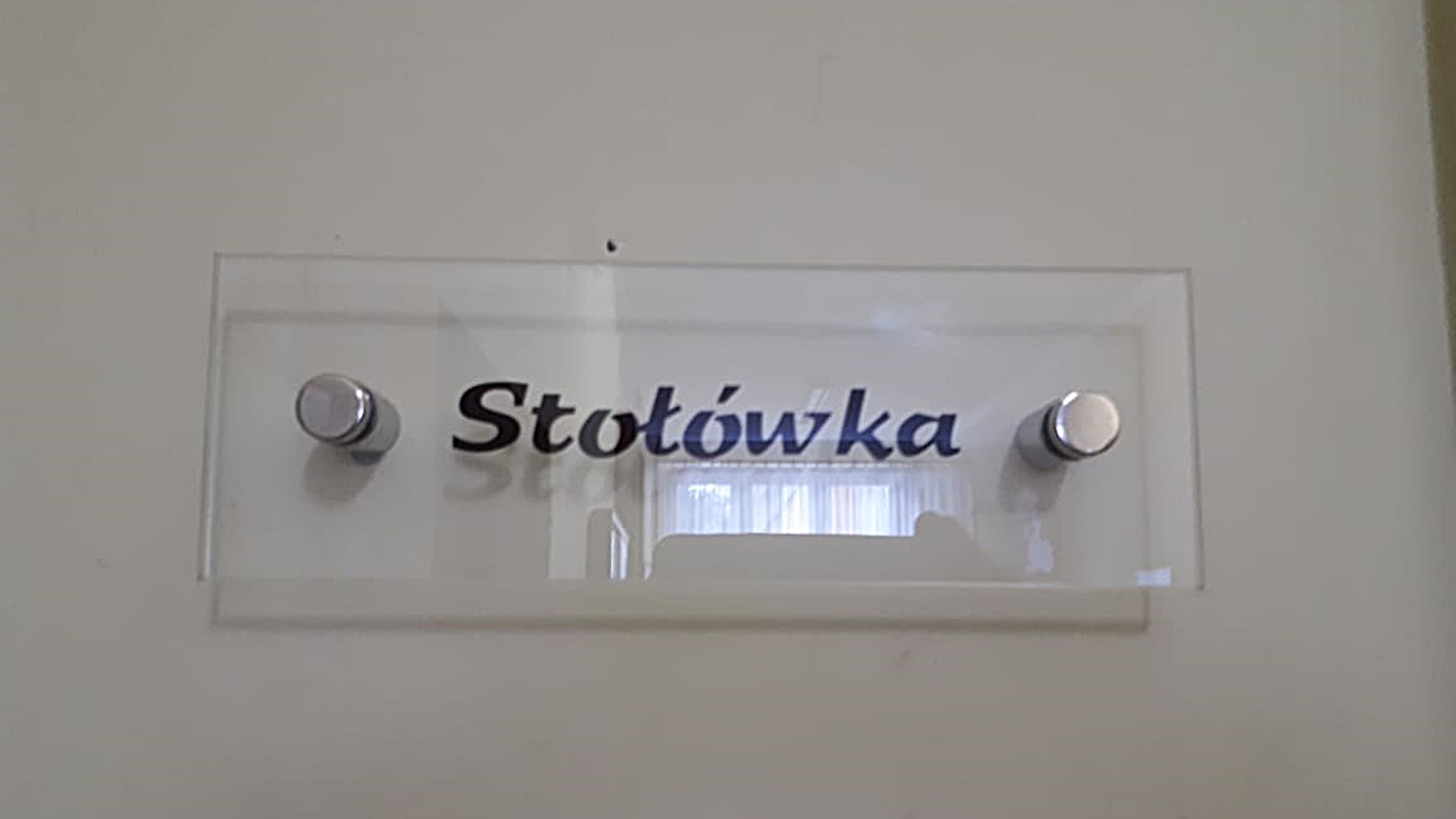 Stołówki w szkole na razie nie będzie. Prace zakończą się jesienią