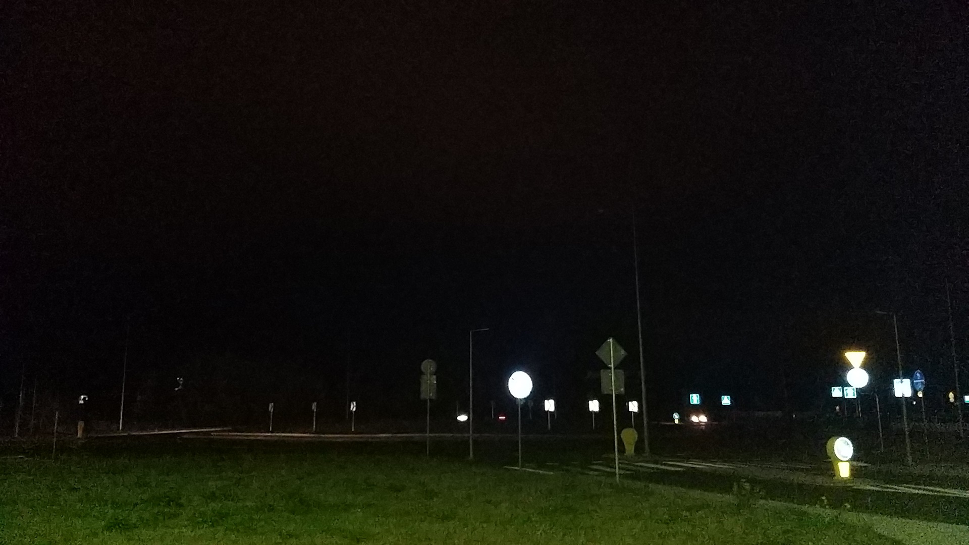 Drogowcy sprawdzą, co jest przyczyną awarii oświetlenia na południowym węźle obwodnicy Suwałk