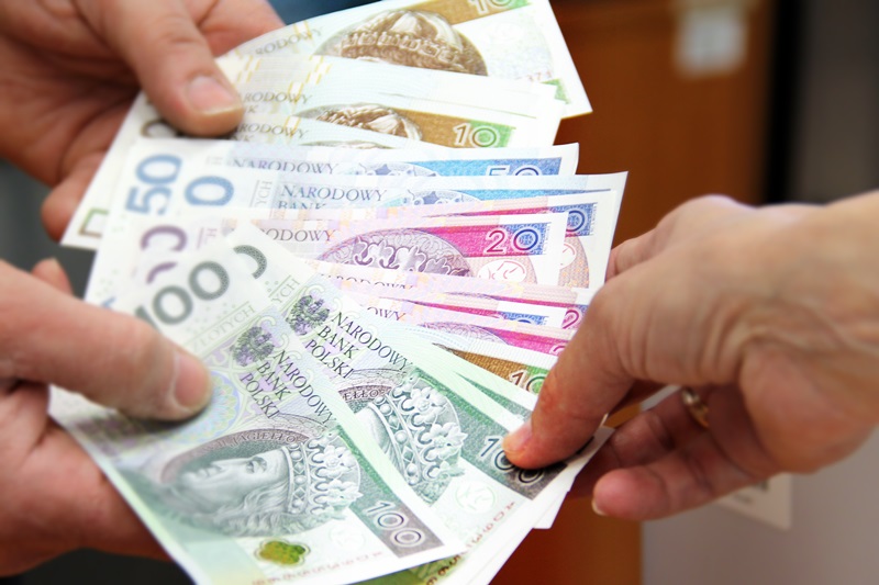 Sokólska młodzież zbiera pieniądze na stypendia dla najbardziej potrzebujących uczniów