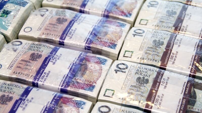 Dzięki kolejnym 25 mln zł z UE uczniowie w Podlaskiem mają szansę na staże i praktyki zawodowe
