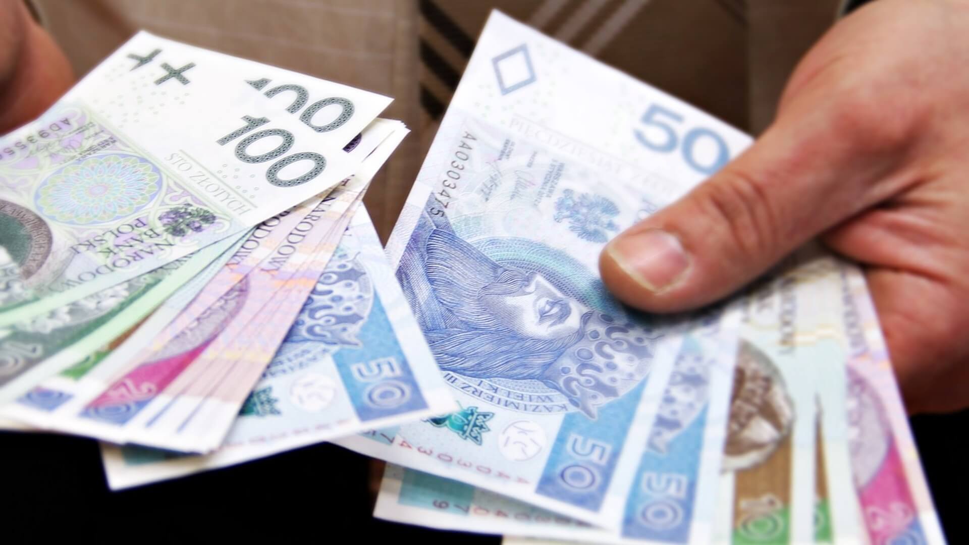 Prawie 40 proc. Polaków nie ma oszczędności, które pozwolą im funkcjonować po zwolnieniu z pracy