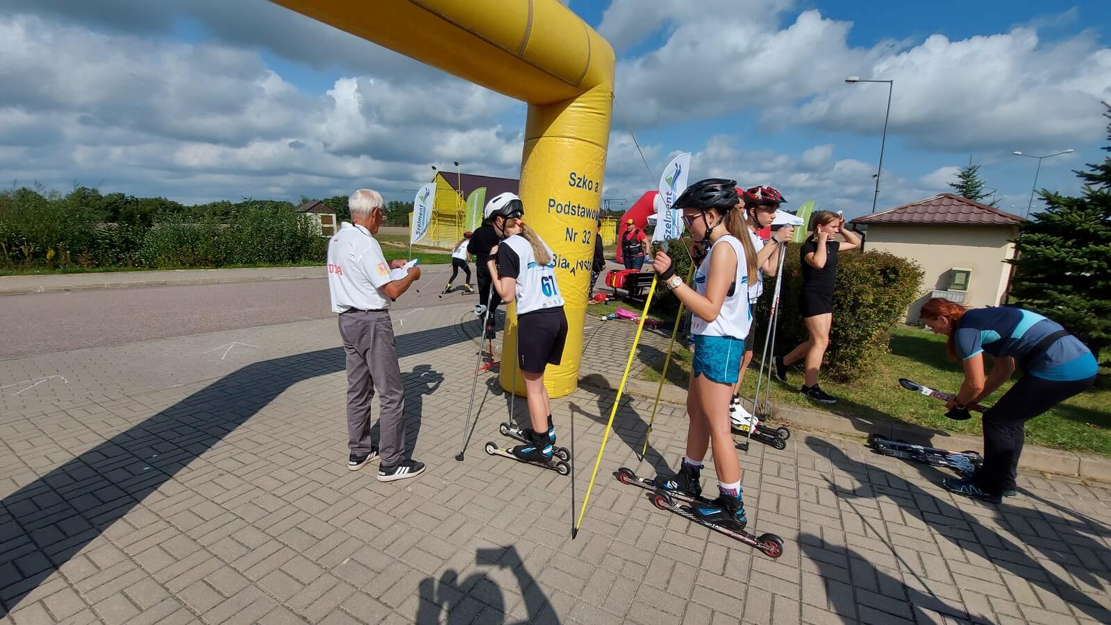 Sportowcy rywalizowali w zawodach biegowych na nartorolkach w Szelmencie