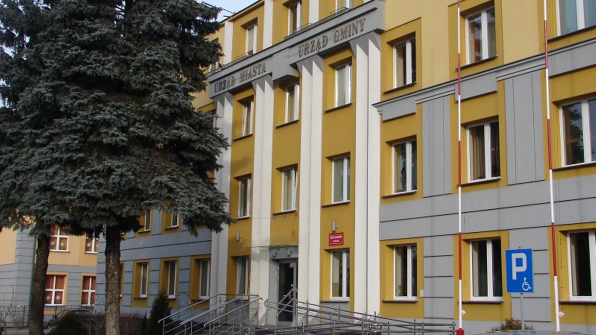 Radny Kolna zatrzymany. Pijany miał demolować pub