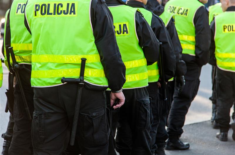 Podszył się pod 14-latkę i pomógł policjantom złapać podejrzanego o pedofilię