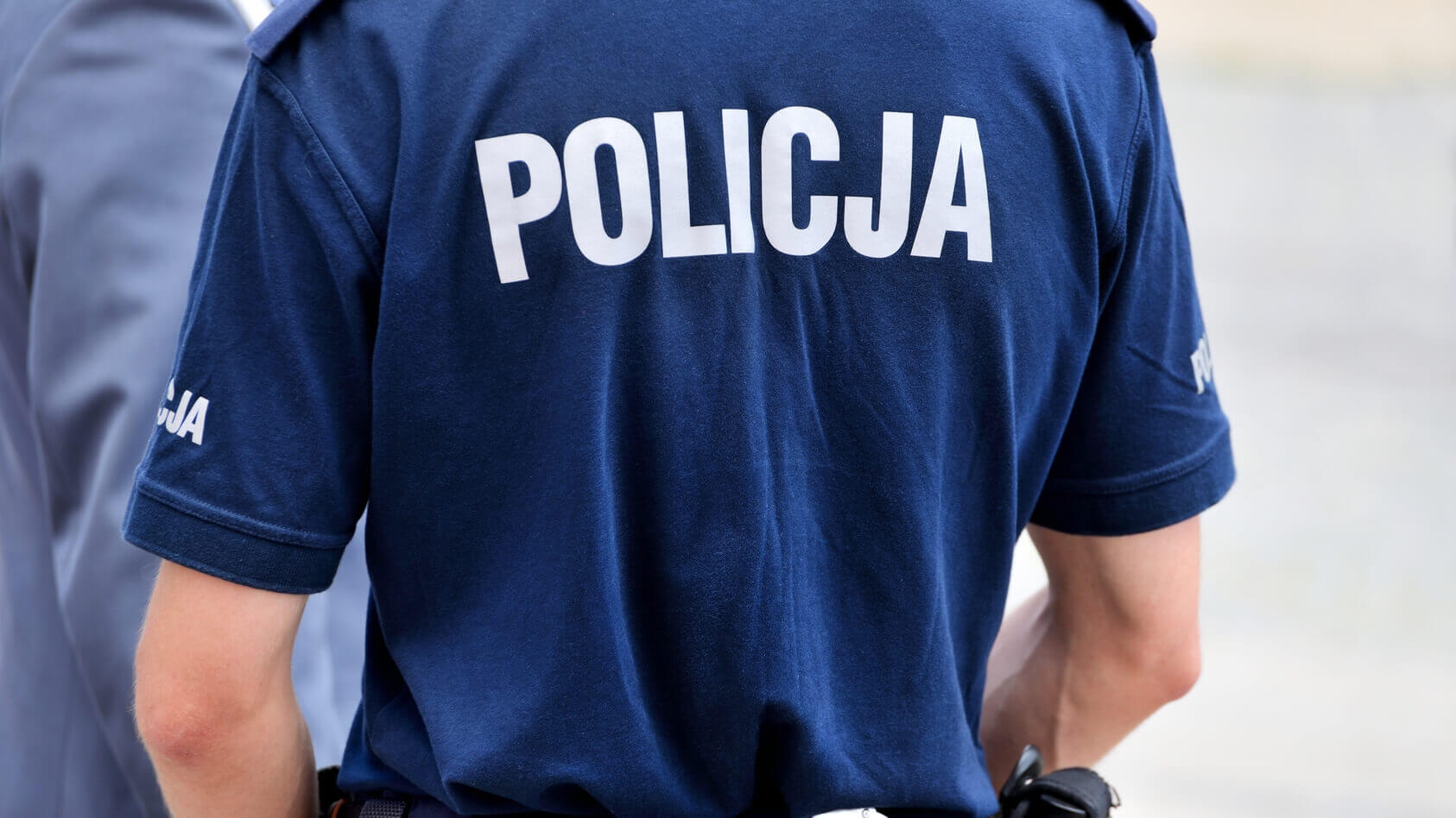 Policjant uratował przed wyziębieniem chorego 48-letniego mieszkańca Hajnówki