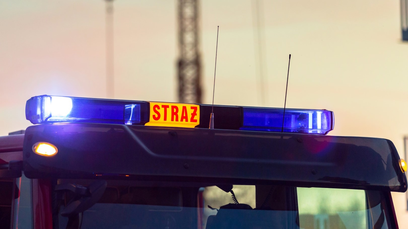 Zerwane dachy i powalone drzewa - to skutki wichur na Suwalszczyźnie