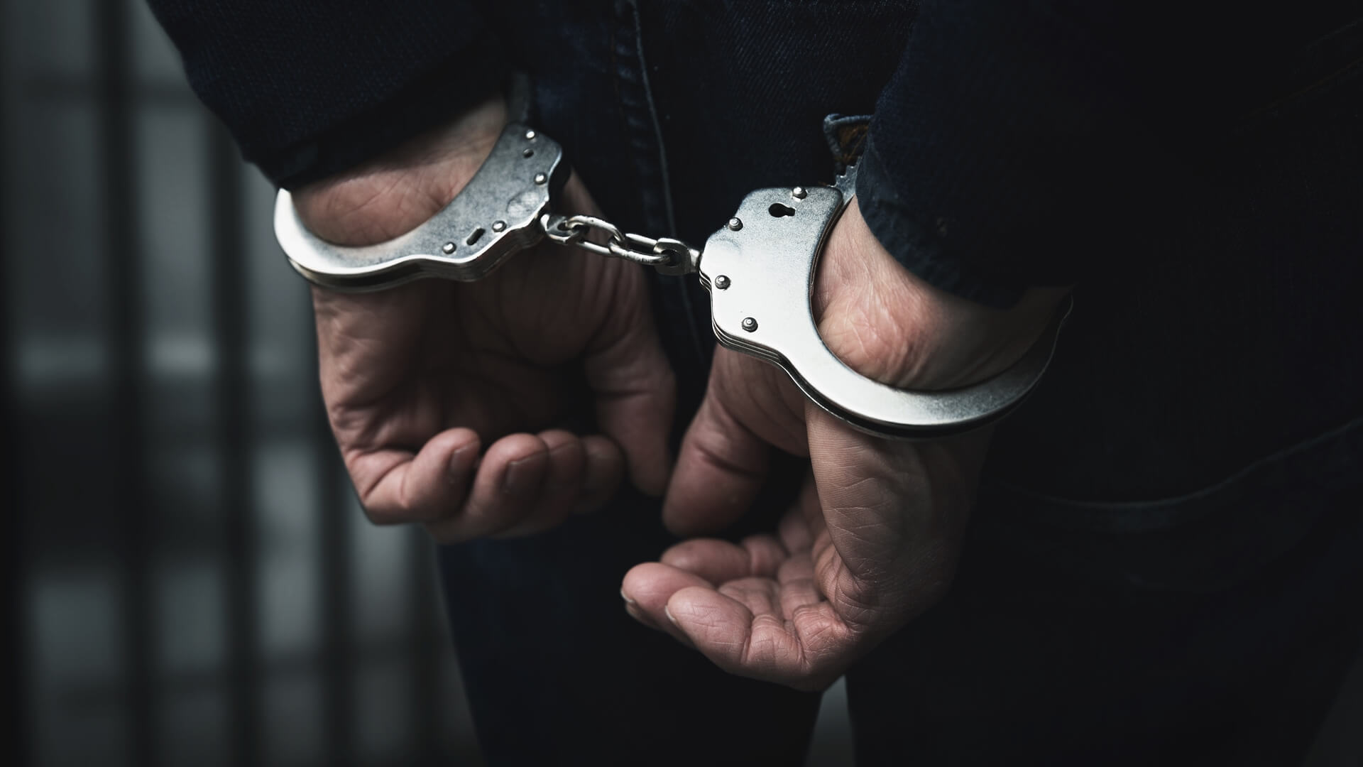 Mieszkaniec Białegostoku pod wpływem alkoholu wiózł autem swoje dzieci - policjanci zatrzymali go po pościgu