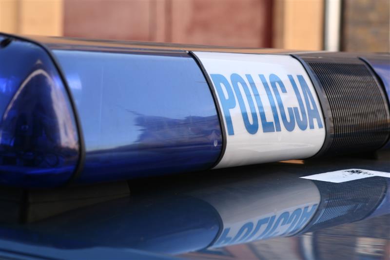 Suwałki:  Kanclerz PWSZ zatrzymana przez policję. Kobieta usłyszała 26 prokuratorskich zarzutów