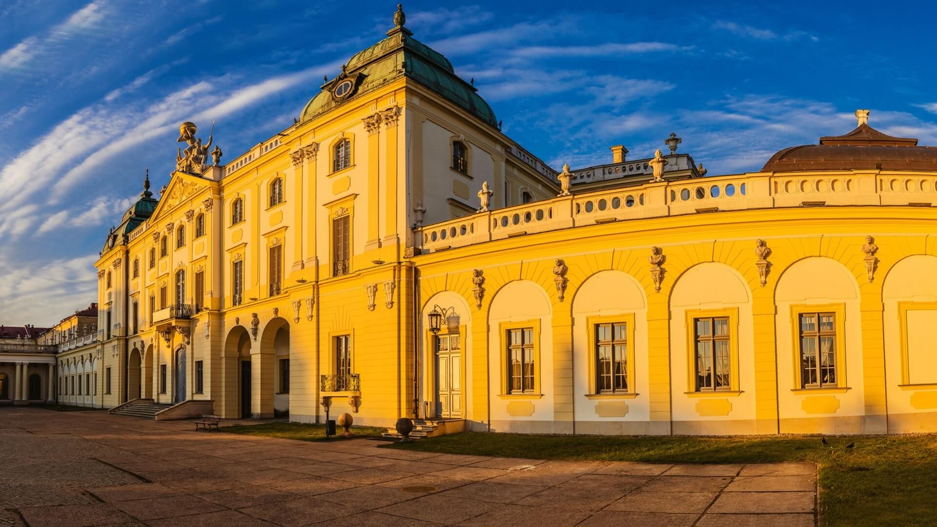 Pod dziedzińcem Pałacu Branickich będzie mogła powstać podziemna aula
