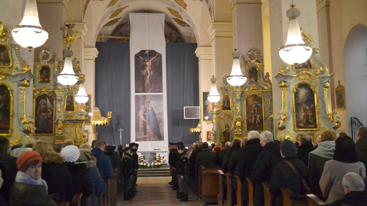 Ołtarz w sejneńskiej bazylice będzie gotowy na 45. rocznicę koronacji figury Matki Bożej