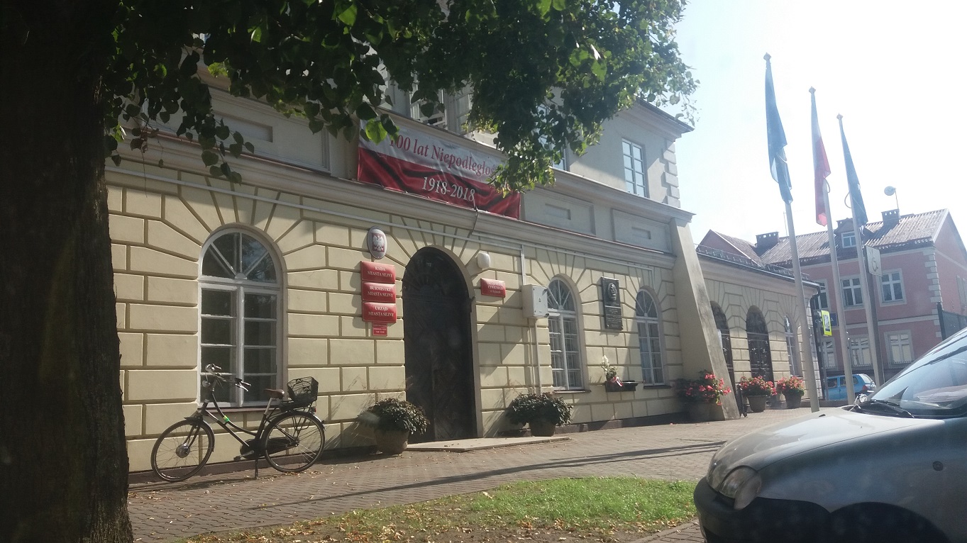 Czy w Sejnach jest za mało ławek i koszy na śmieci?