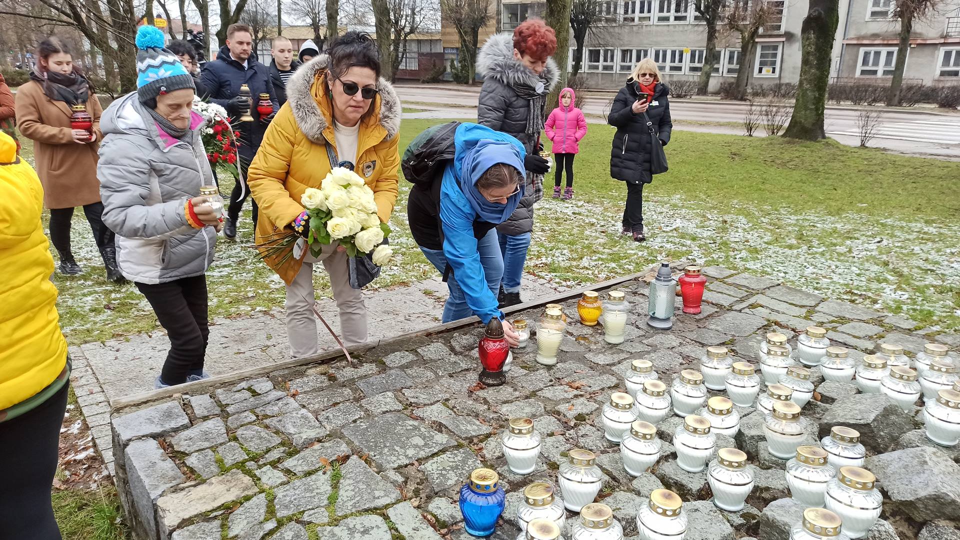Akcja "Wieczna Pamięć" - uroczystości upamiętniające ofiary pacyfikacji dokonanych przez oddział "Burego"