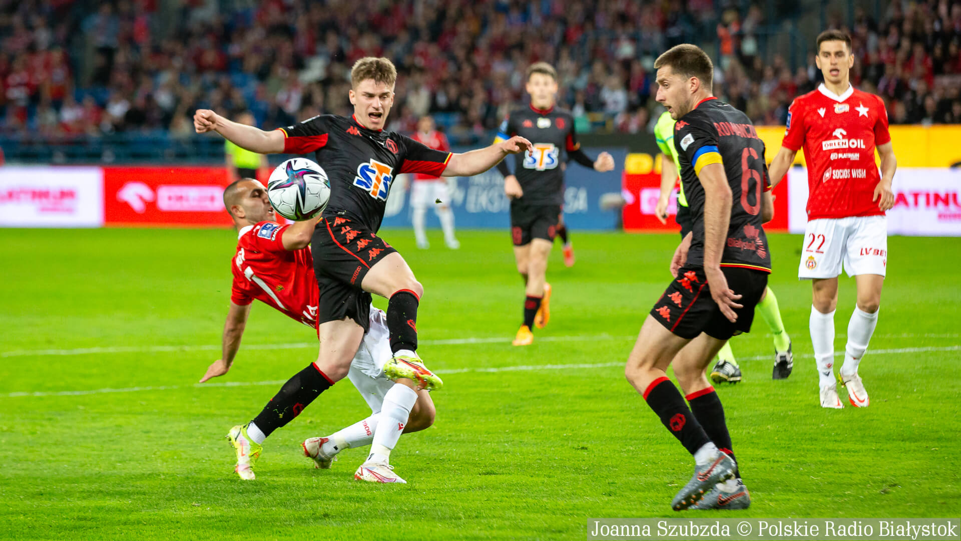 Jagiellonia Białystok remisuje z Wisłą Kraków i jest coraz bliżej utrzymania w ekstraklasie [zdjęcia]