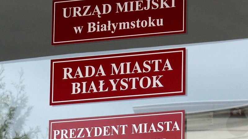 W białostockiej radzie miasta tylko dwa ugrupowania - PiS stracił większość [nazwiska radnych]