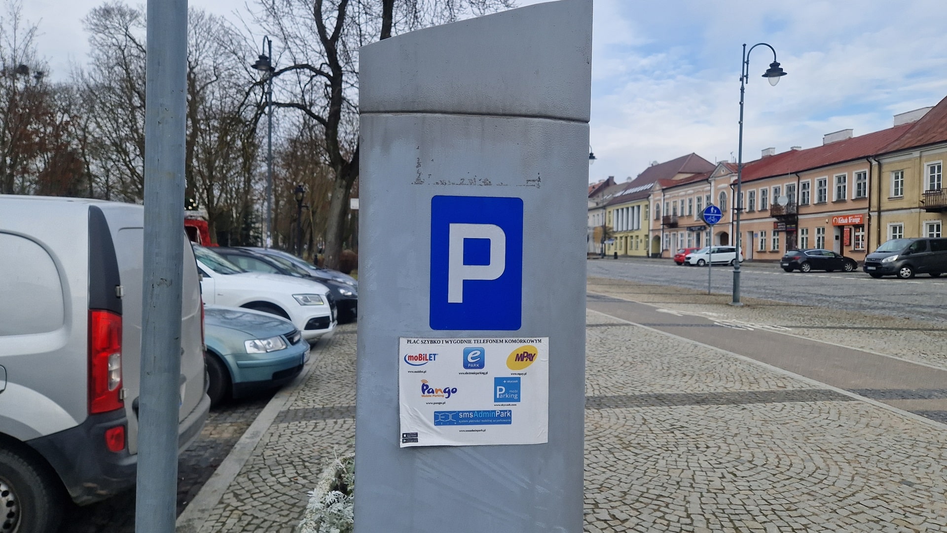 Strefa płatnego parkowania w Suwałkach zostanie praktycznie zlikwidowana