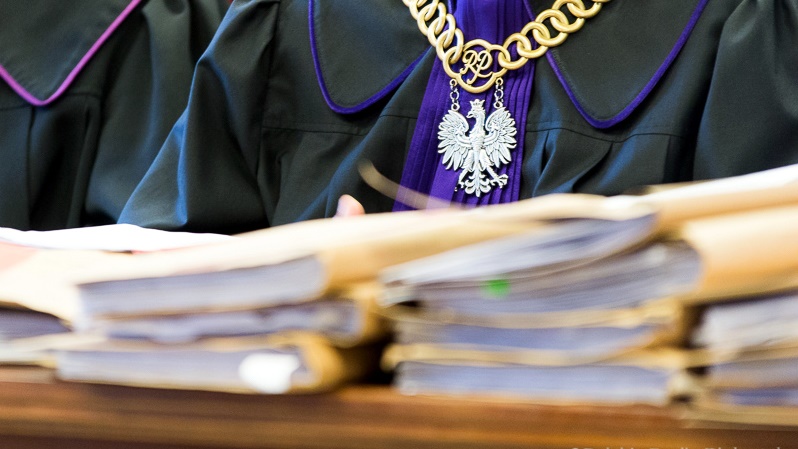 Koniec procesu ws. oszustw parabanku - tysiące pokrzywdzonych, setki doradców oskarżonych