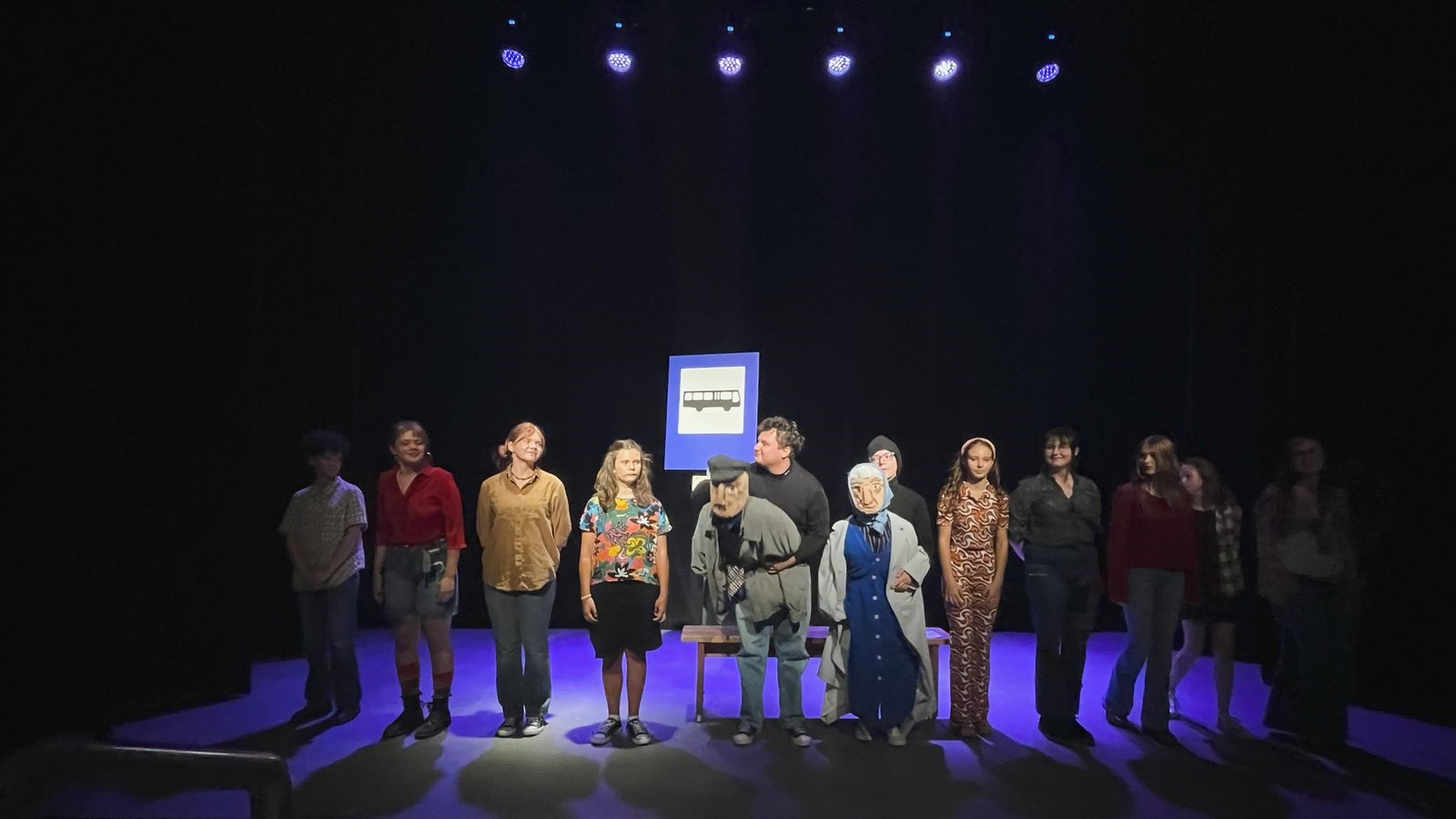 Młodzież działająca przy MOAK w Wasilkowie przygotowała spektakl "Przystanki”