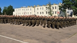 Przysięga żołnierzy dobrowolnej zasadniczej służby wojskowej w 18. Białostockim Pułku Rozpoznawczym, 8.07.2023, fot. Wojciech Szubzda