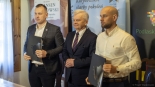 Podpisanie umów na dotacje dla klubów sportowych z powiatów: łomżyńskiego, kolneńskiego, grajewskiego i zambrowskiego, 8.04.2025, fot. Paweł Wądołowski