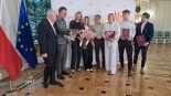Nagrody prezydenta Białegostoku dla zawodników i trenerki Juvenii, fot Marcin Mazewski