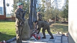 Obchody rocznicy katastrofy smoleńskiej, Zbrodni Katyńskiej i masowej deportacji na Sybir w Łomży, 10.04.2025, fot. Adam Dąbrowski